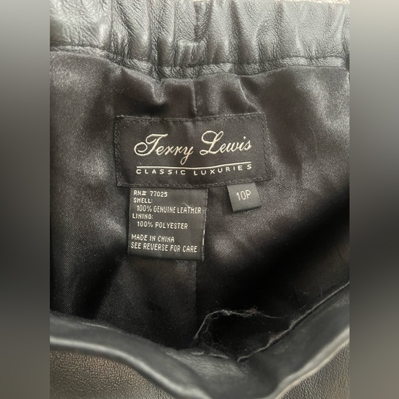 Vintage Terry Lewis Classic Luxuries Leather pants - Picture 6 of 6